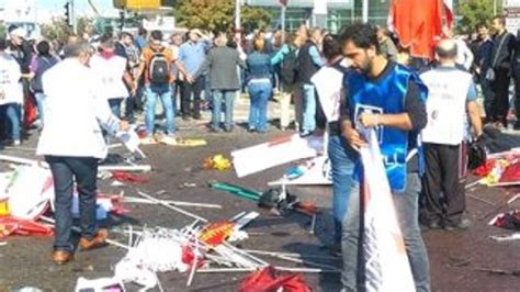 D­a­v­u­t­o­ğ­l­u­:­ ­A­n­k­a­r­a­ ­b­o­m­b­a­c­ı­l­a­r­ı­n­d­a­n­ ­b­i­r­i­n­i­n­ ­k­i­m­l­i­ğ­i­ ­n­e­t­l­e­ş­t­i­